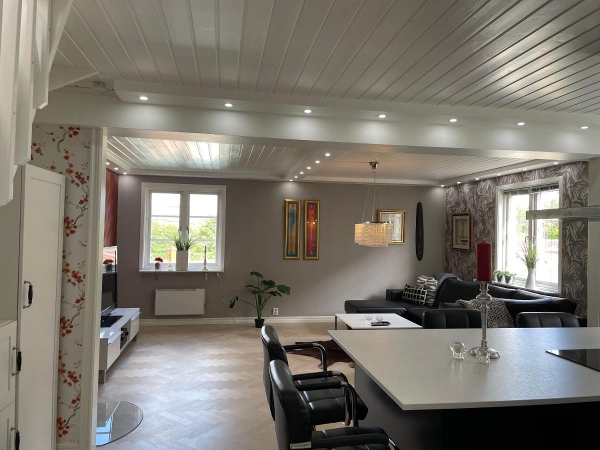 Apartment Uddevalla Bohuslaen Bubbelbad 外观 照片