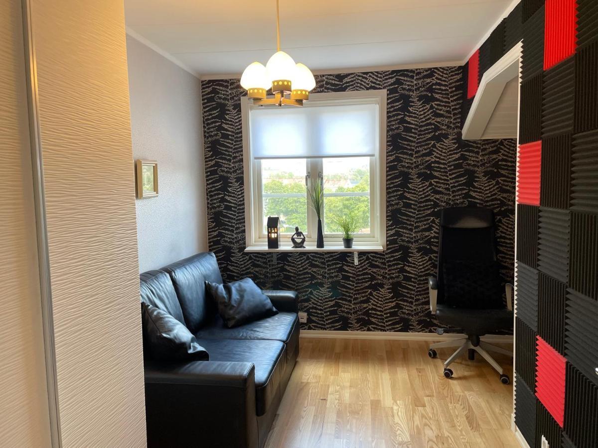 Apartment Uddevalla Bohuslaen Bubbelbad 外观 照片
