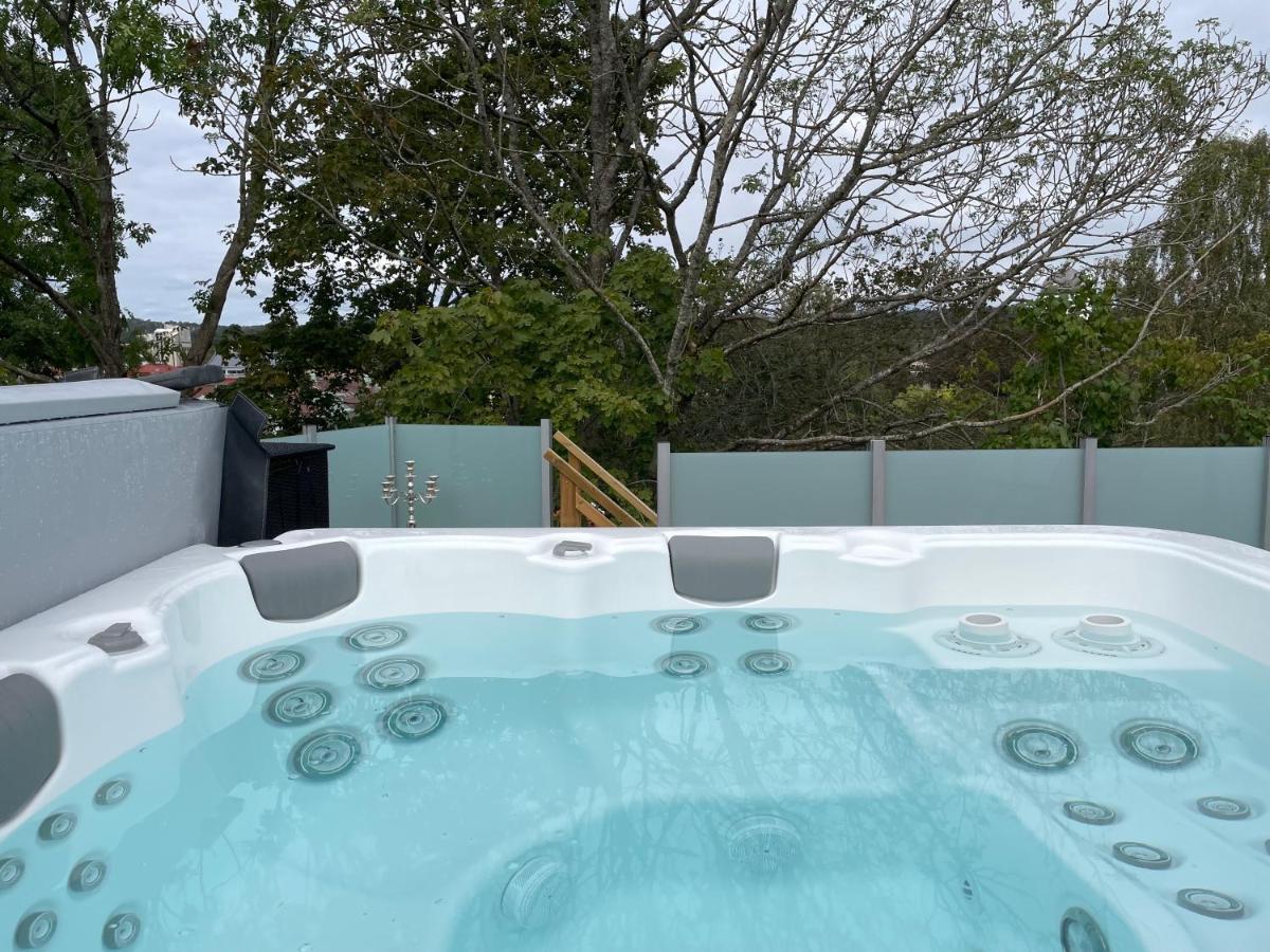 Apartment Uddevalla Bohuslaen Bubbelbad 外观 照片